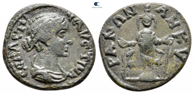 Phrygia. Ankyra. Faustina II AD 147-175. 
Bronze Æ

20 mm, 3,77 g

ΦΑVCΤΙΝΑ...