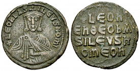 Leo VI AE Follis, Constantinople 

Leo VI (886-912 AD). AE Follis (26 mm, 7.50 g), Constantinopolis.
 Obv. + LEOn bAS-ILEVS ROm, facing bust with c...