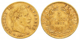 France. Napoleon III. 5 francs. 1863. Paris. A. (Km-803.1). (Fr-588). (Gad-1002). Au. 1,59 g. Minor nick on obverse. Almost VF/Choice VF. Est...100,00...