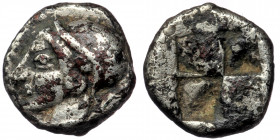 IONIA, Phokaia AR Obol, ca 521-478 BC ( Silver. 0,93 g. 10 mm)
Female head left, wearing helmet or close fitting cap.
Rev: Quadripartite incuse square...