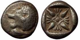 Ionia, Miletos AR Obol. Circa 520-450 BC. AR ( silver 1.17 g. 10 mm )
Forepart of roaring lion left, head reverted
Rev: Stellate pattern within incuse...