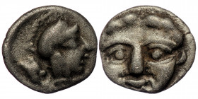 Pisidia. Selge circa 250-190 BC. Obol AR ( Silver. 0.92 g. 11 mm)
Facing gorgoneion.
Rev: Helmeted head of Athena right; astragalos to left.
SNG Ashmo...
