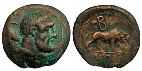 KINGS OF GALATIA. Amyntas (36-25 BC). Ae. ( Bronze. 9.58 g. 24 mm )
Head of Herakles right, with club over shoulder.
Rev: Lion standing right; B above...