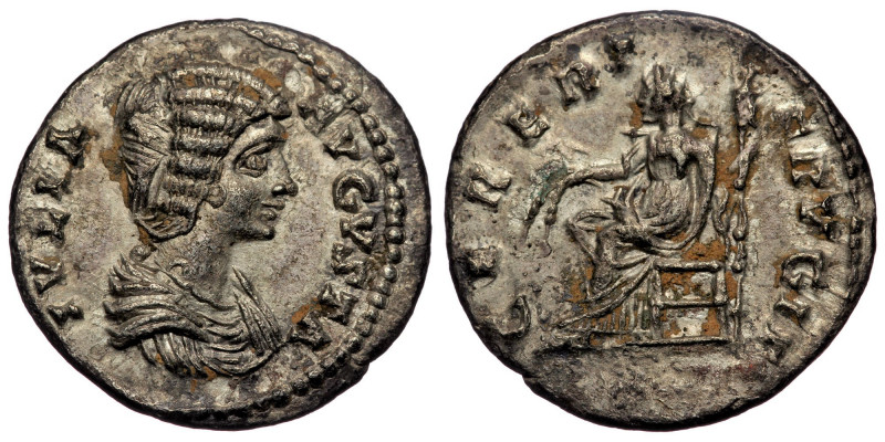 Julia Domna (wife of Septimius Severus, 193-211) AR denarius (Silver, 2.63 g, 19...