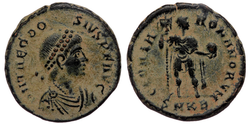 Theodosius I (379-395) AE Majorina (Bronze, 20mm, 4,69g) Cyzicus, 392-395 
Obv: ...