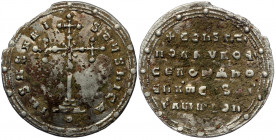Constantin VII and Romanus I AD 920-944. Constantinople Miliaresion AR ( Silver. 2.10 g. 25 mm)
+ IhSYS XRISTYS nICA, cross set on three steps set on ...