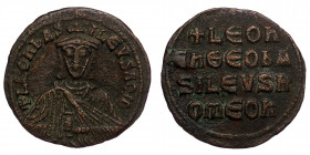 Leo VI the Wise, 886-912. Follis (Bronze5.43 g. 27 mm), Constantinopolis. 
+LЄOn bASILЄVS ROM' Bust of Leo VI facing, with short beard, wearing crown ...