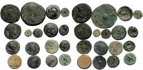17 pieces SOLD AS SEEN ( Bronze. 70,92 gr. )