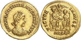 Valentinien II (375-392). Solidus 378-383, Aquilée.

Av. D N VALENTINIANVS IVN P F AVG. Buste diadémé, drapé et cuirassé à droite. 
Rv. VICTOR - IA...