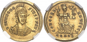 Théodose II (402-450). Solidus 402, Constantinople.
NGC Choice AU 5/5 3/5 punch mark (3930783-001).
Av. D N THEODO - SIVS P F AVG. Buste cuirassé et...