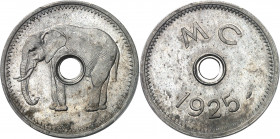 IIIe République (1870-1940). Monnaie de nécessité à l'éléphant 1925, Poissy.
PCGS MS63 (41322978).
Av. Autour du trou central, un éléphant à gauche....