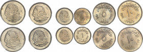 République d’Égypte (1953-1958). Coffret de 10, 5 et 1 millième (mils), avec double série de monnaies 1954 - AH 1373, Le Caire.
PCGS MS63, MS63, MS64...