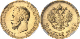Nicolas II (1894-1917). 10 roubles 1910, Saint-Pétersbourg.
NGC MS 62 (2828886-005).
Av. Légende en cyrillique. Tête à gauche de Nicolas II. 
Rv. A...