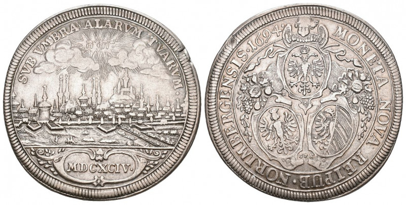 Altdeutsche Münzen und Medaillen. Nürnberg, Stadt.
Taler 1694. Münzmeister G.F. ...