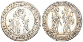 Zürich. Stadt und Kanton. Medaillen. Vergoldete Silbermedaille 1565. Auf Glauben und Liebe. Stempel von J. Stampfer. Mutter mit drei Kindern. Rv. Fide...