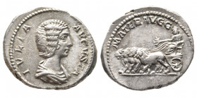 Septimius Severus 193-211 pour Julia Domna
Denarius, Rome 205, AG 3.29 g. Ref : C. 117, RIC 562, BMC 48 Conservation : TTB. Très Rare