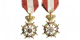 Décoration en or avec son rubin, Louis II, "Médaille de Chevalier de l'ordre de St Charles", AU 13.35g.