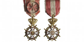 Décoration en or avec son rubin, Louis II, "Décoration d'officier de l'Ordre de St Charles", AU 19.2 g.