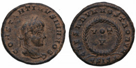 308-313. Constantino II. Siscia. Follis. Ae. 2,77 g. MBC+. Est.60.