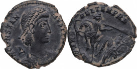 337 - 340 d.C.​. Constancio II. Cicico. Follis. RIC-394. Ae. 3,79 g.  Busto de Constantino perlado a derecha /Jinete a izquierda volviendo la cabeza. ...