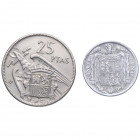 1957 y 1940. Franco (1939-1975). Lote de 2 monedas (25 pesetas y 5 céntimos). EBC-. Est.15.