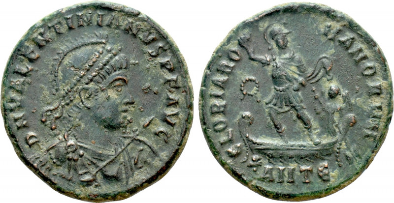 VALENTINIAN II (375-392). Ae. Antioch. 

Obv: D N VALENTINIANVS P F AVG. 
Hel...