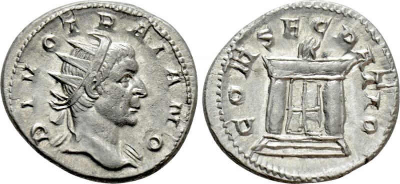 DIVUS TRAJAN (Died 117). Antoninianus. Rome. Struck under Trajanus Decius. 

O...