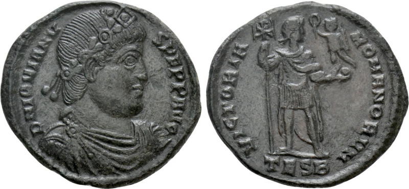 JOVIAN (363-364). Ae. Thessalonica. 

Obv: D N IOVIANVS P F P P AVG. 
Diademe...