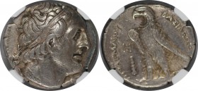 Griechische Münzen, AEGYPTUS. Ptolemaios II (285/4-246 v. Chr). AR Tetradrachme (14,16 g). Reifen, datiert RY 8 (276/5 v. Chr.). Diademed Kopf des Pto...