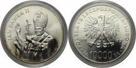 Europäische Münzen und Medaillen, Polen / Poland. Johannes Paul II. mit einem Kreuz. 10000 Zloty 1987, Silber. 0.46OZ. KM Y#164. Stempelglanz
