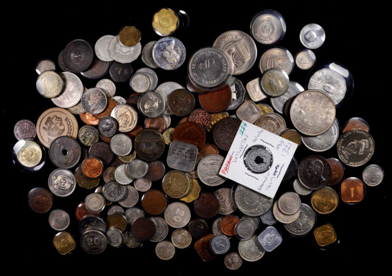 MIXED LOTS. Ceylon - British North Borneo - Sarawak - Straits Settlements. Group...