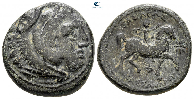 Kings of Macedon. Uncertain mint. Kassander 306-297 BC. 
Bronze Æ

21 mm, 7,1...