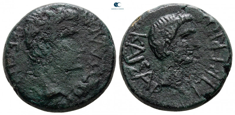 Macedon. Thessalonica. Augustus 27 BC-AD 14. 
Bronze Æ

20 mm, 8,35 g



...