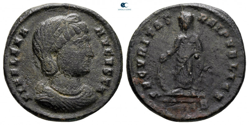 Helena. Augusta AD 324-3230. Heraclea
Follis Æ

20 mm, 2,81 g



nearly v...