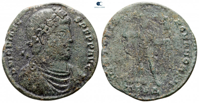 Jovian AD 363-364. Nicomedia
Double Maiorina Æ

25 mm, 6,40 g



nearly v...