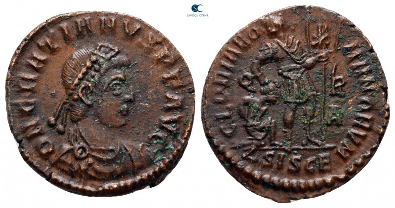 Gratian AD 375-383. Siscia
Follis Æ

18 mm, 2,32 g



very fine