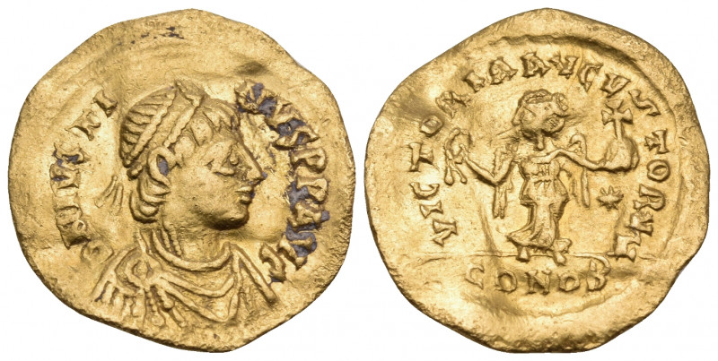 Justin I, 518-527. Tremissis (Gold, 15 mm, 1.40 g, 7 h), Constantinople. D N IVS...