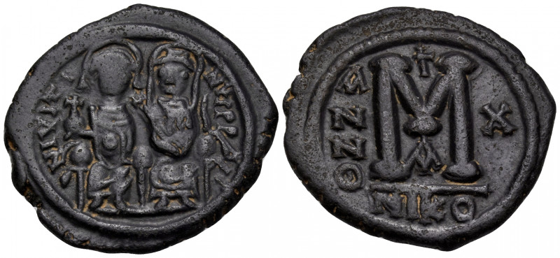 Justin II, with Sophia, 565-578. Follis (Bronze, 30 mm, 11.16 g, 7 h), Nicomedia...