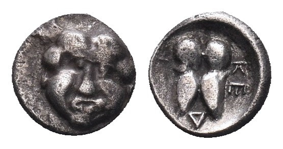 CILICIA, Kelenderis. 3rd century BC. AR Obol (8mm, 0.50 g, 9h). Facing gorgoneio...