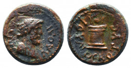 PHRYGIA, Laodikeia. Flavian times, 69-81 AD. Æ. Bust of Demos / Altar surmounted by head-dress of Isis. BMC.86. PC.127.

Weight: 5,12 gr
Diameter: ...