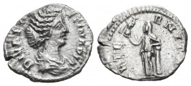 Diva Faustina I. AR Denarius. (138-161 AD).

Weight:2,3 gr
Diameter:17 mm