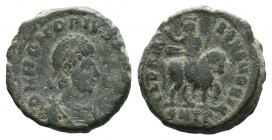 Honorius (393-423). Æ.

Weight:3,42 gr
Diameter:15 mm
