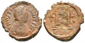 Justinian I (A.D. 527-565), AE Follis,.

Weight:14,50 gr
Diameter:30 mm