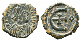 Justinian I (A.D. 527-565), AE Nummi,.

Weight:2,4 gr
Diameter: 16 mm