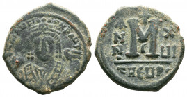 Mauricius Tiberius (582-602 AD). AE Follis.

Weight: 11,34 gr
Diameter: 27 mm