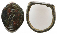 Roman Bronze Seal Ring with a deity on bezel , Circa 1st - 2nd Century AD.

Weight: 4.0 gr
Diameter: 21 mm