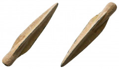 Ancient Bronze Arrow Heads. Ae

Weight: 4.2 gr
Diameter: 48 mm