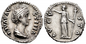Faustina Senior. Denarius. 141 AD. Rome. (Spink-4583). (Ric-361). (Seaby-101a). Rev.: AVGVSTA, Ceres (or Aeternitas) standing left, extending arm and ...