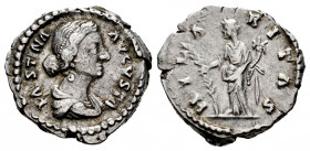 Faustina Junior. Denarius. 147-176 AD. Rome. (Ric-686). Anv.: FAVSTINA AVGVSTA. Draped bust right. Rev.: HILARITAS. Hilaritas left with palm and cornu...