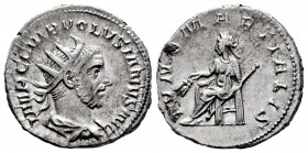 Volusian. Antoninianus. 251-253 AD. Rome. (Ric-69). (Rsc-70). Anv.: IMP C C VIB VOLVSIANVS AVG, radiate, draped and cuirassed bust to right. Rev.: IVN...